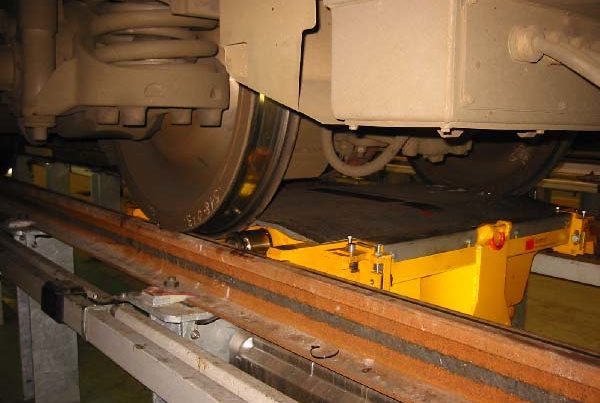 MPV MULTI PURPOSE VEHICLE (4-ACHSIG)